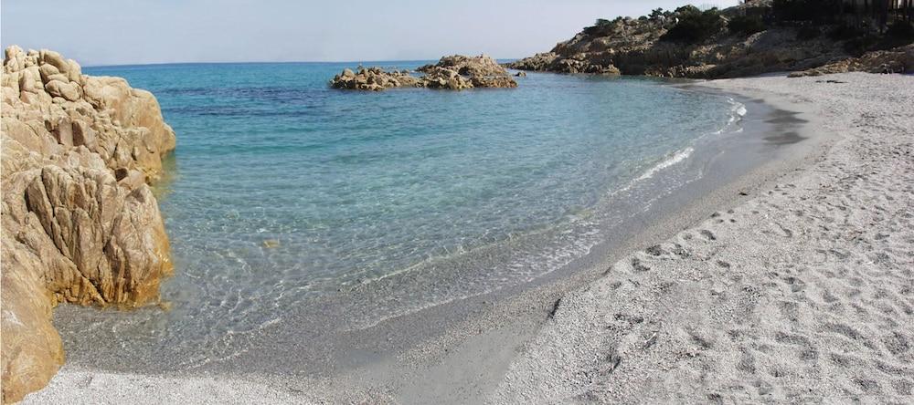 Residence Sos Alinos Cala Liberotto Buitenkant foto