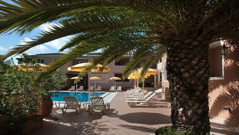 Residence Sos Alinos Cala Liberotto Buitenkant foto