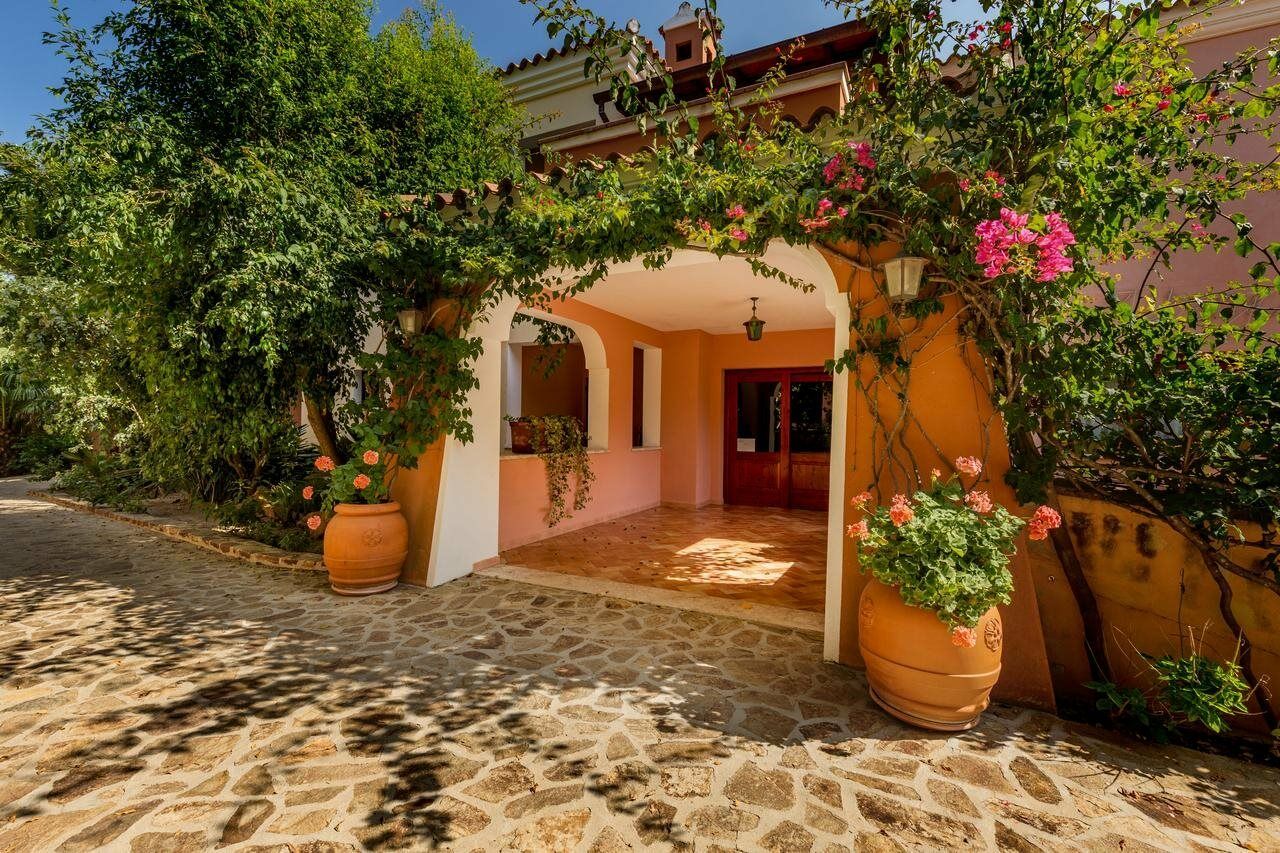 Residence Sos Alinos Cala Liberotto Buitenkant foto